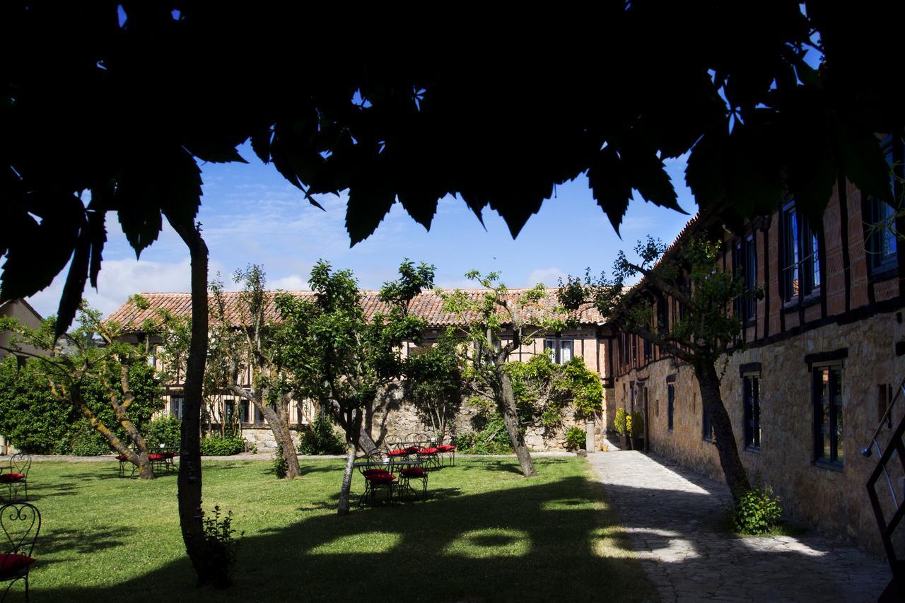 Hotel Posada Santa Maria La Real Агилар-де-Кампоо Экстерьер фото