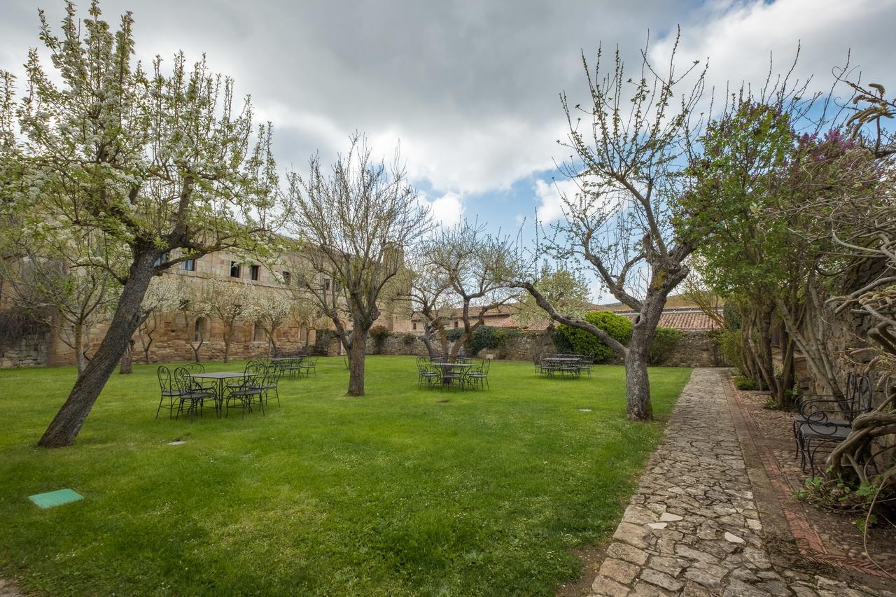 Hotel Posada Santa Maria La Real Агилар-де-Кампоо Экстерьер фото