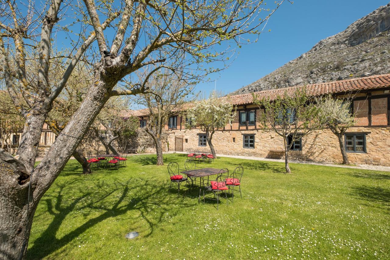 Hotel Posada Santa Maria La Real Агилар-де-Кампоо Экстерьер фото